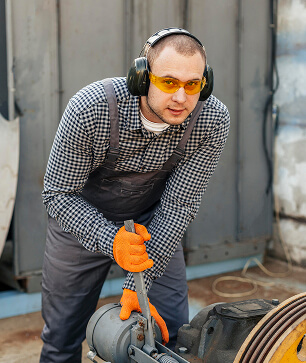 Marcus Johnson - Lead Project Supervisor